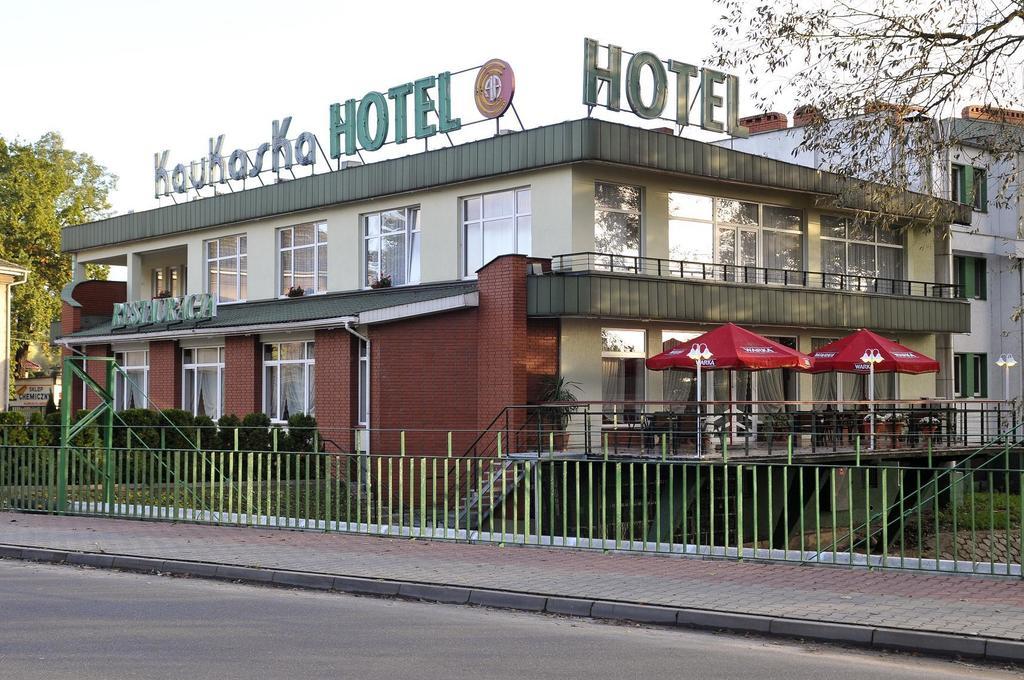 Hotel Restauracja Kaukaska Jadwiga Choroszy Wolsztyn Dış mekan fotoğraf